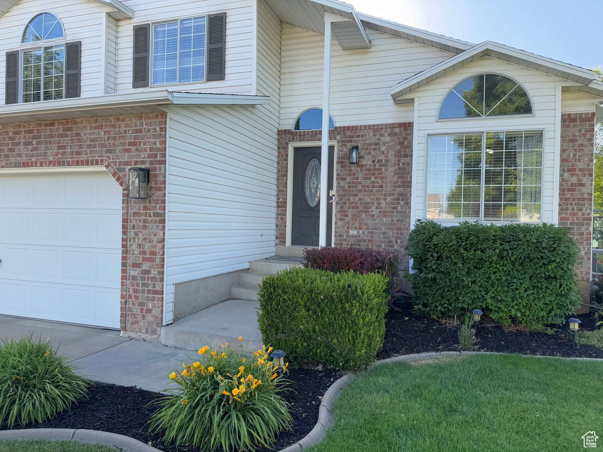 Layton, UT 84041,1216 N 2725 W
