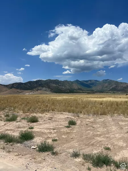 2545 N WEEKLEY RD, Eagle Mountain, UT 84005