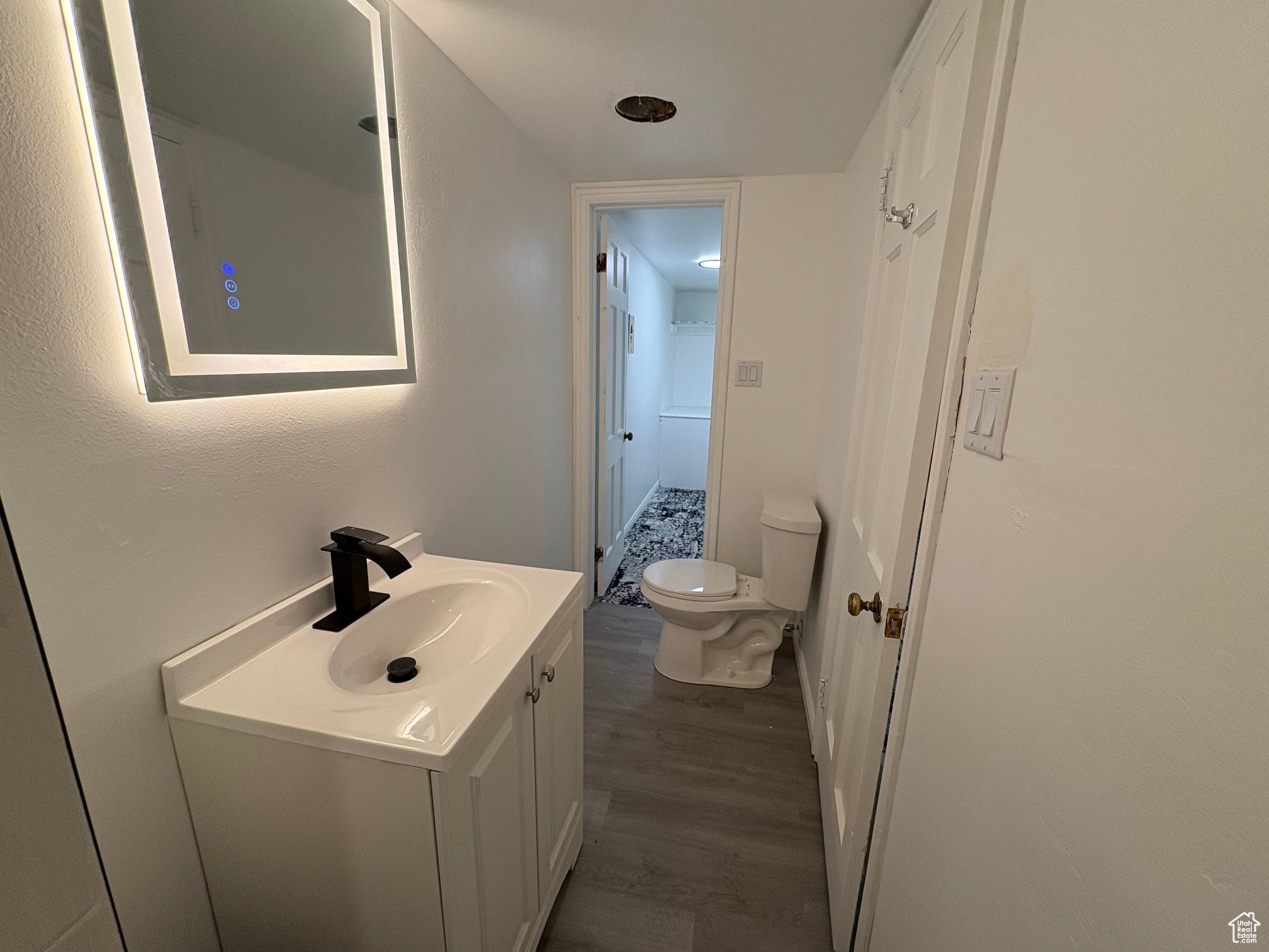 Holladay, UT 84117,2220 E MURRAY HOLLADAY RD #109