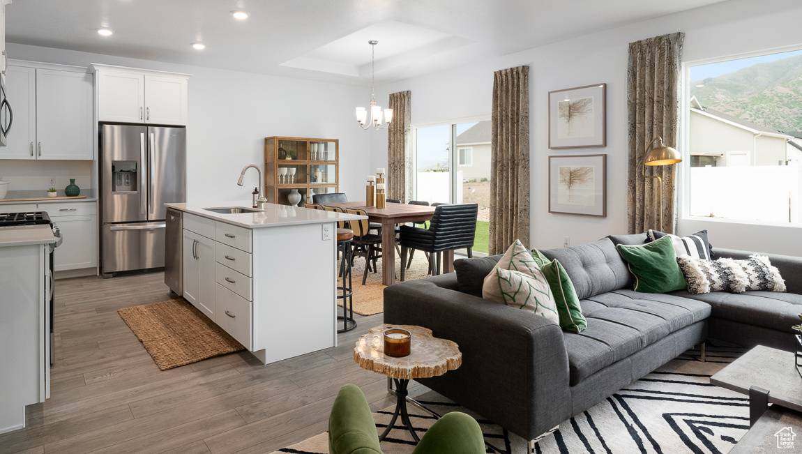 Ogden, UT 84404,4272 W 1600 S #302