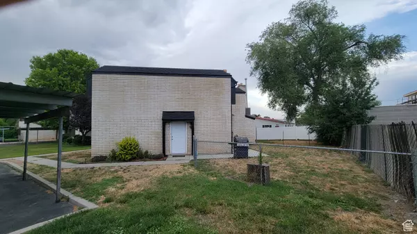 Murray, UT 84107,4531 S 700 E