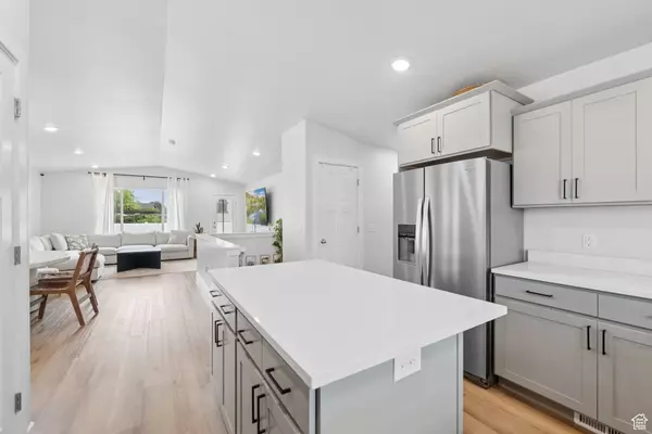 Kearns, UT 84118,4913 W OLYMPIC VIEW DR S