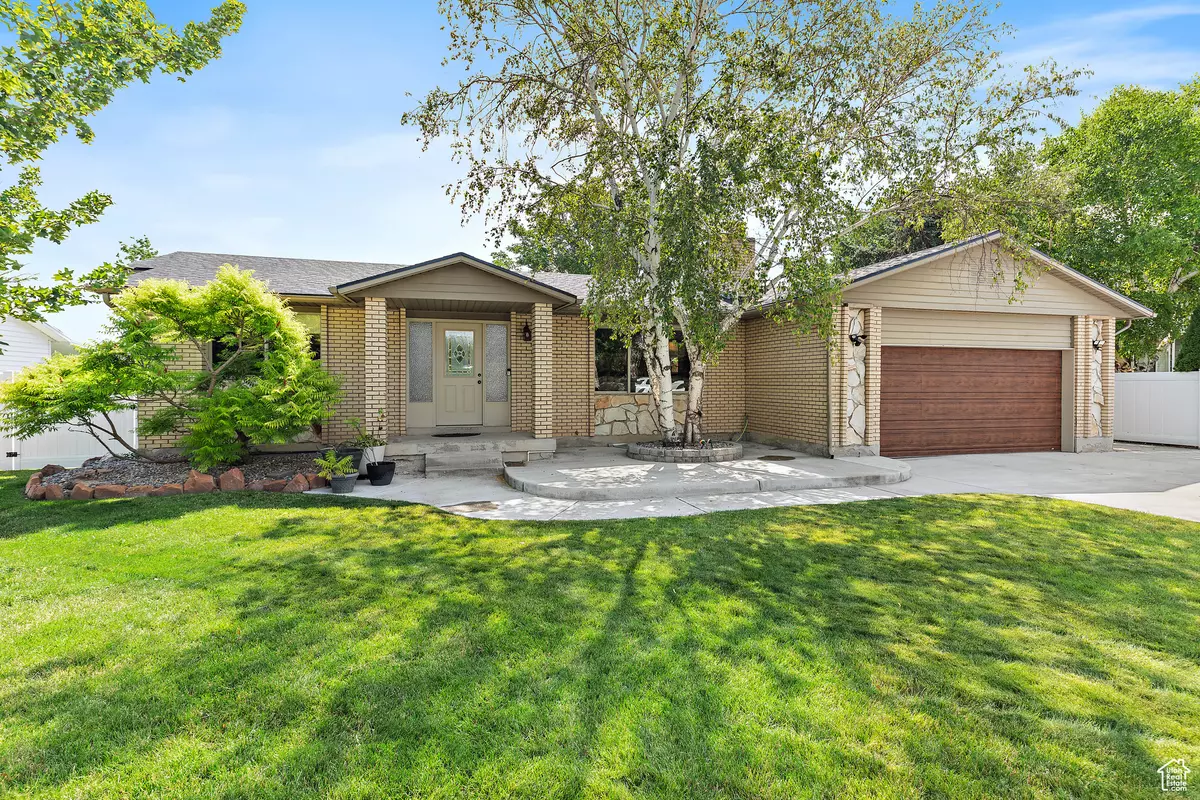 West Jordan, UT 84084,7159 S ANGELSEA DR