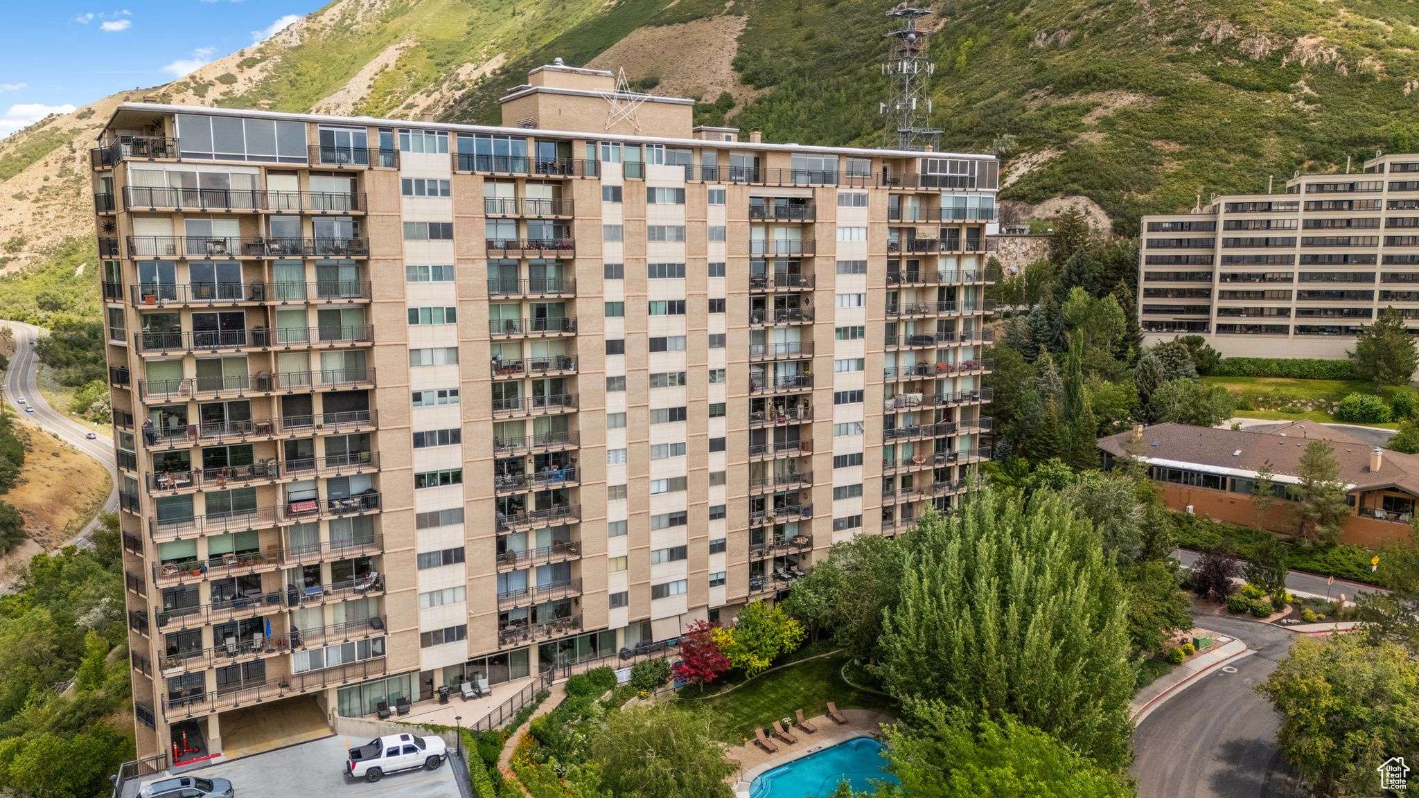 875 S DONNER WAY E #302, Salt Lake City, UT 84108