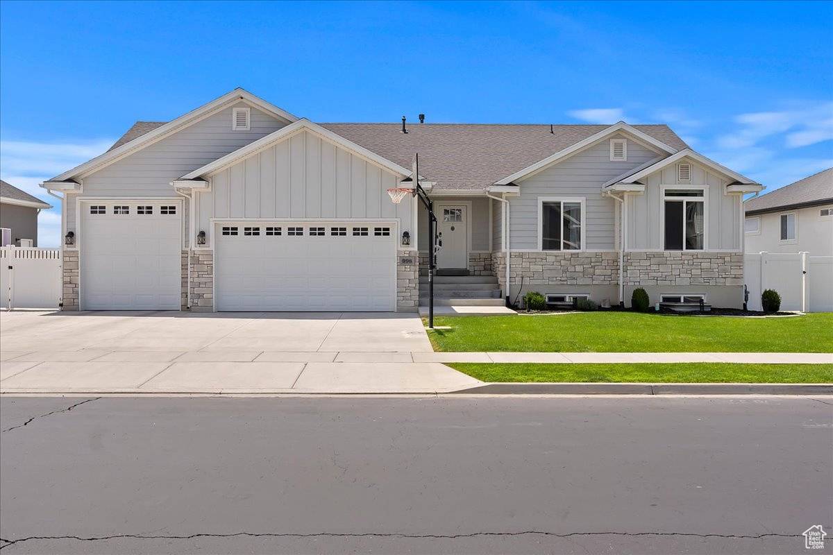 998 S STEED DR, Syracuse, UT 84075