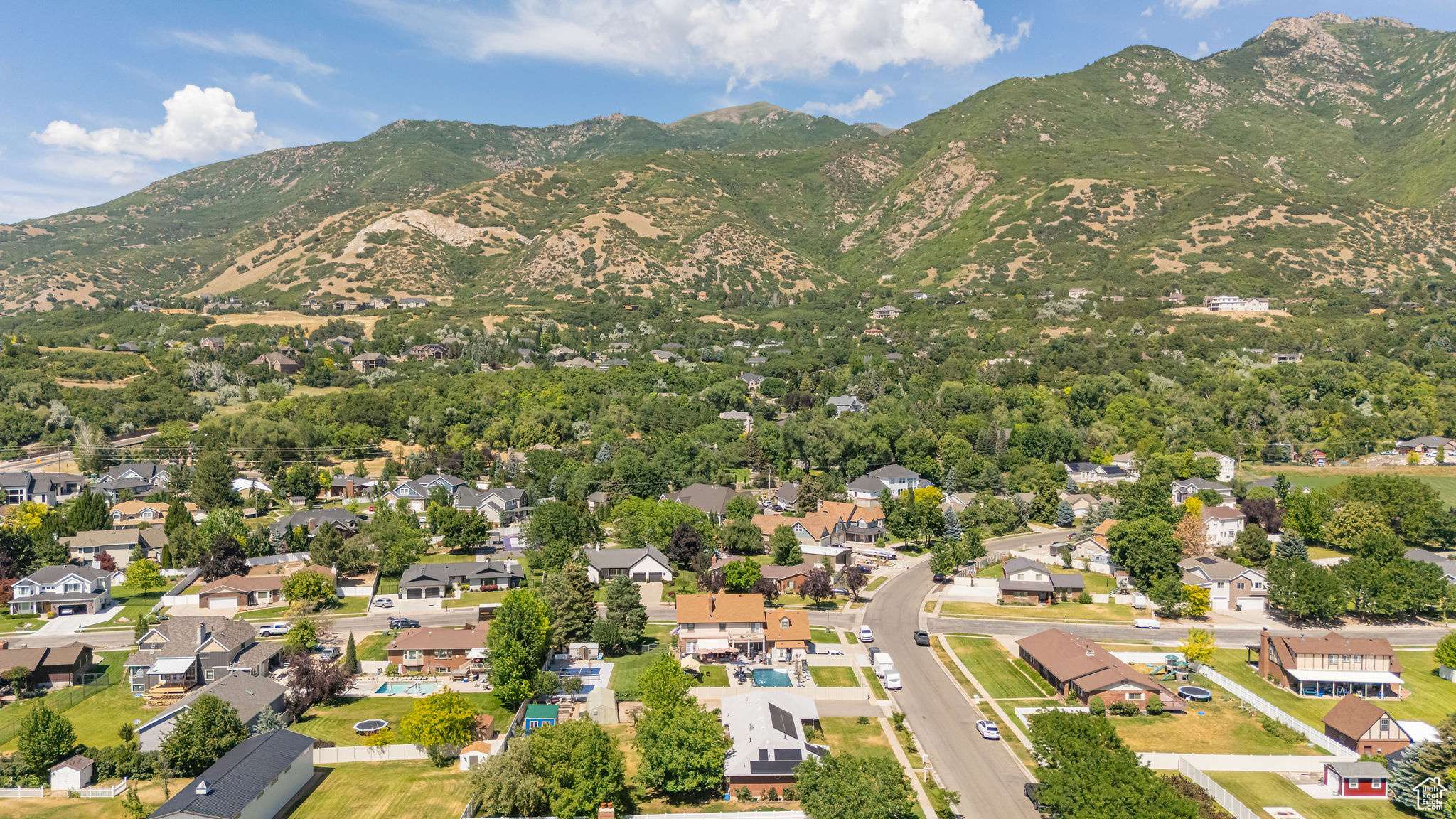 South Ogden, UT 84403,5883 S JARED WAY E