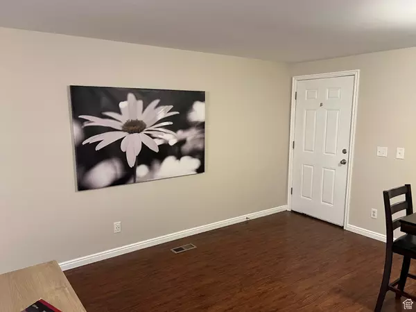 Salt Lake City, UT 84105,2588 S 900 E ##30