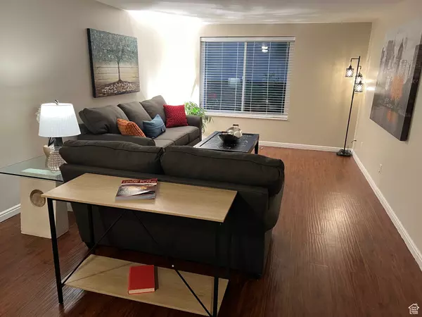 Salt Lake City, UT 84105,2588 S 900 E ##30