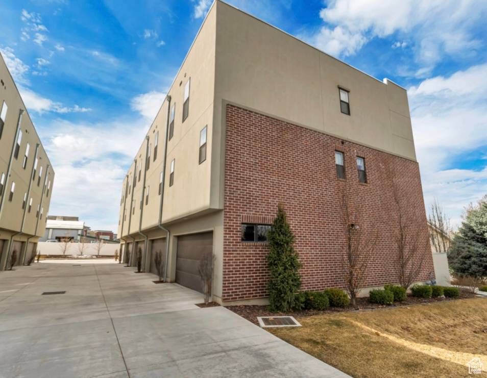 North Salt Lake, UT 84054,70 E NORTHTOWN LN N