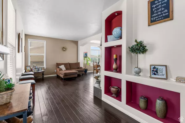 West Jordan, UT 84081,5453 W MAYFLOWER ST