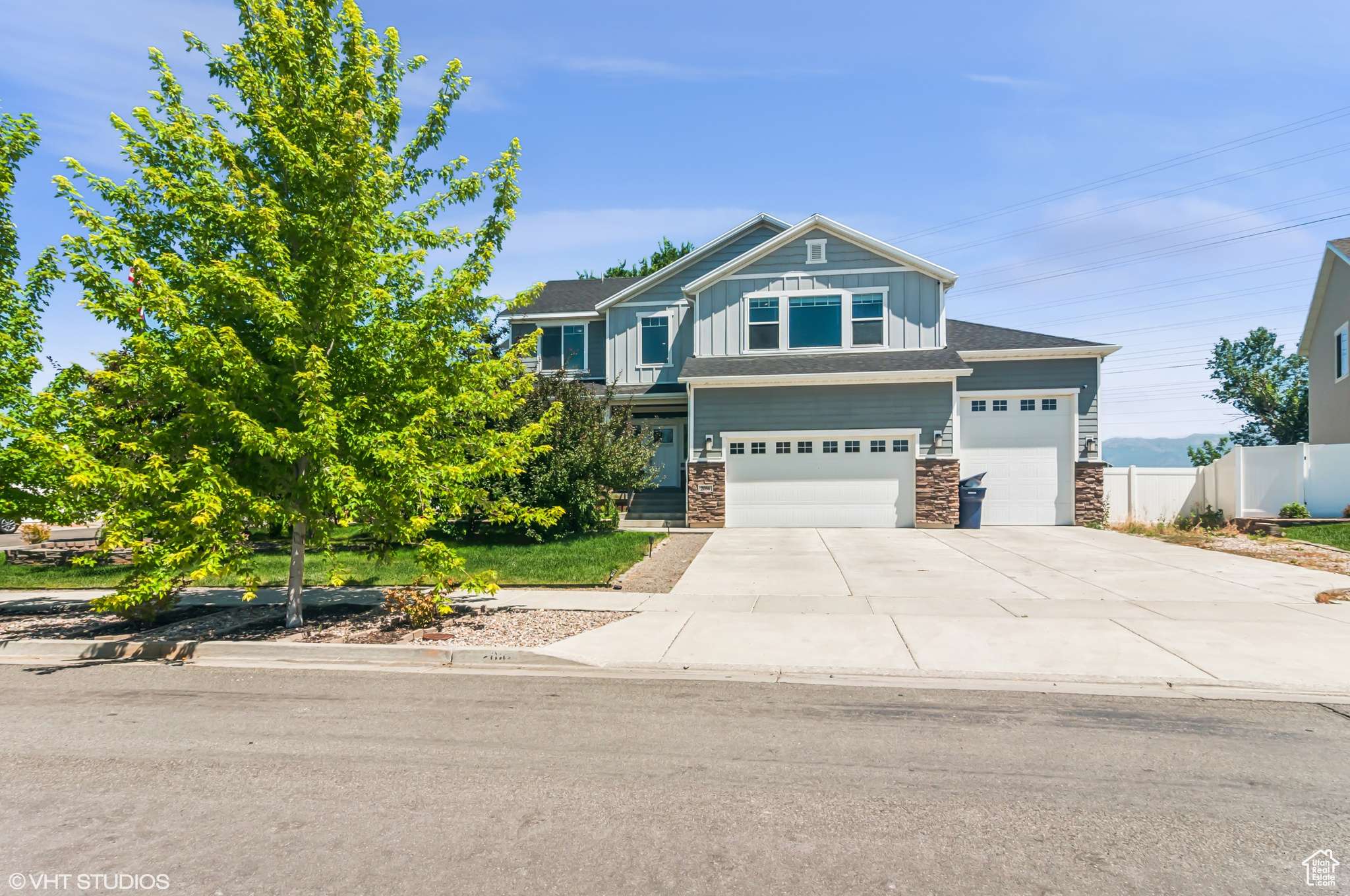 2086 W WHITE PINE DR S, Layton, UT 84041