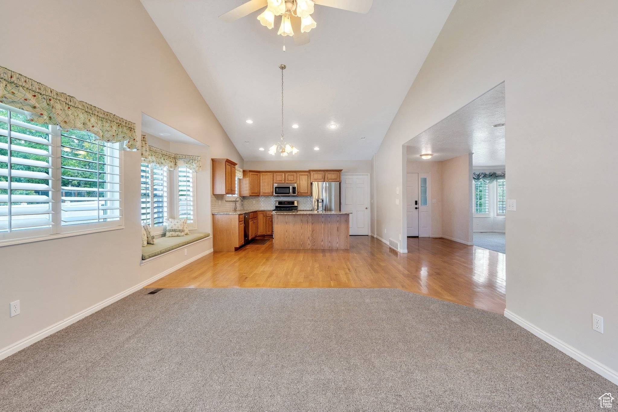 Lindon, UT 84042,537 N 80 W