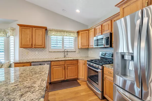 Lindon, UT 84042,537 N 80 W