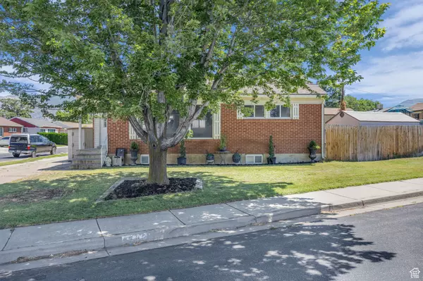Washington Terrace, UT 84405,4682 S 475 W