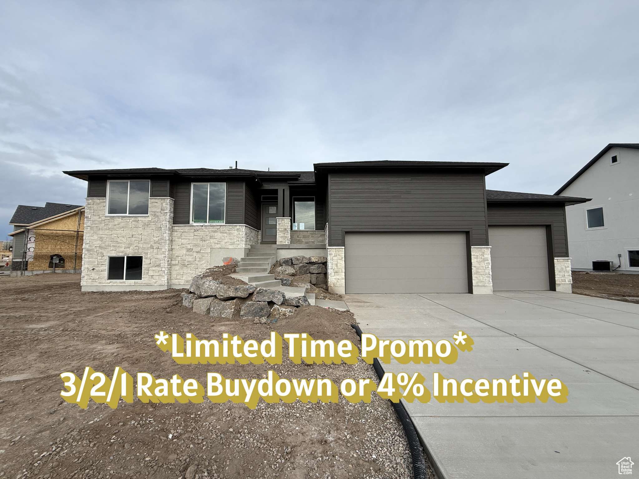 2777 N BUCKSKIN DR #211, Plain City, UT 84404
