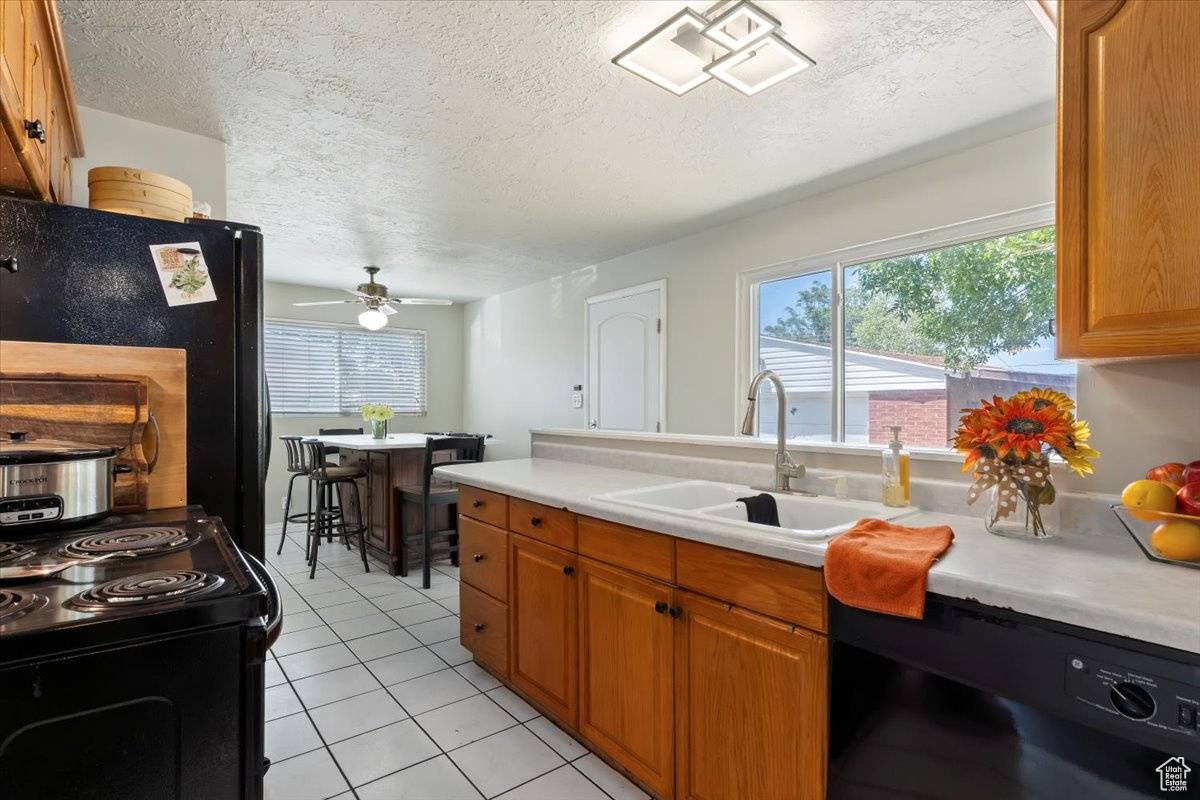 West Valley City, UT 84119,3524 W MEADOWBROOK DR