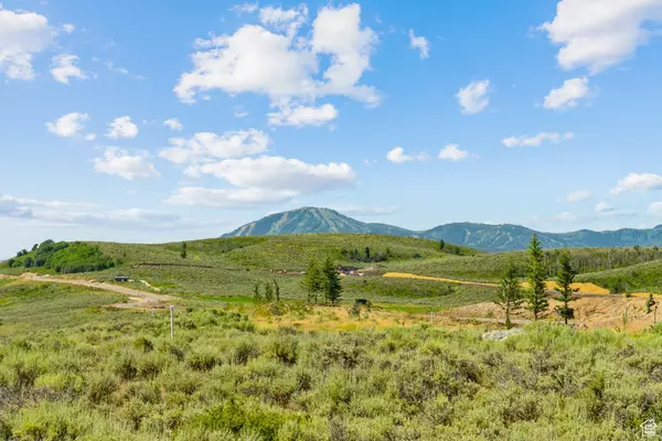 Park City, UT 84098,5436 GOLF CLUB #3