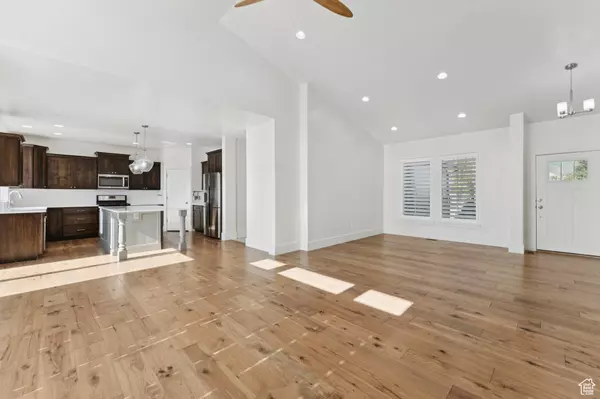 Midway, UT 84049,415 S 360 E #40