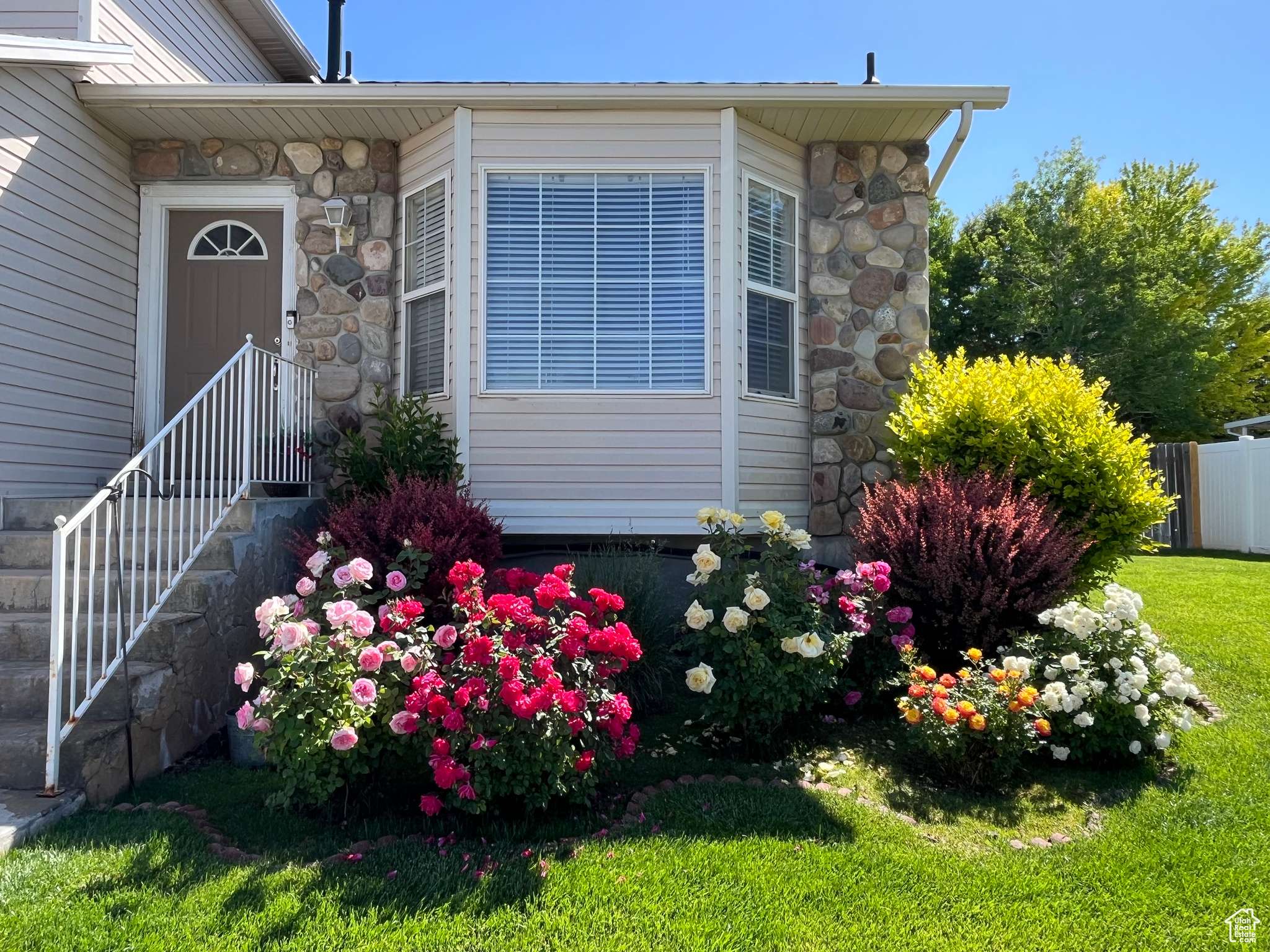 Salt Lake City, UT 84118,6433 S LAUREL CANYON DR W