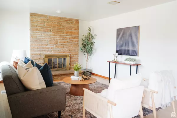 Cottonwood Heights, UT 84121,1920 E 7130 S