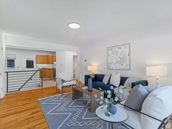 Salt Lake City, UT 84116,1406 W TALISMAN DR