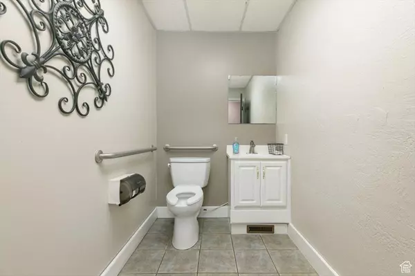 Logan, UT 84321,60 E CENTER ST
