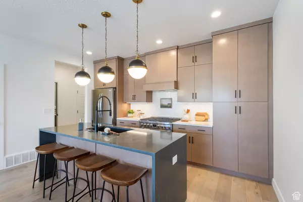 6977 W HIDDEN HILLS WAY S #147, West Jordan, UT 84081