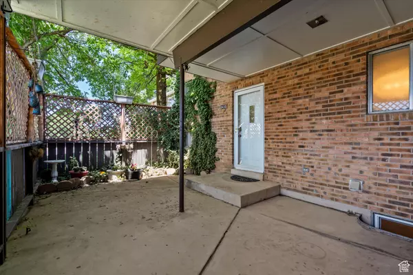 South Ogden, UT 84405,5430 S 850 E