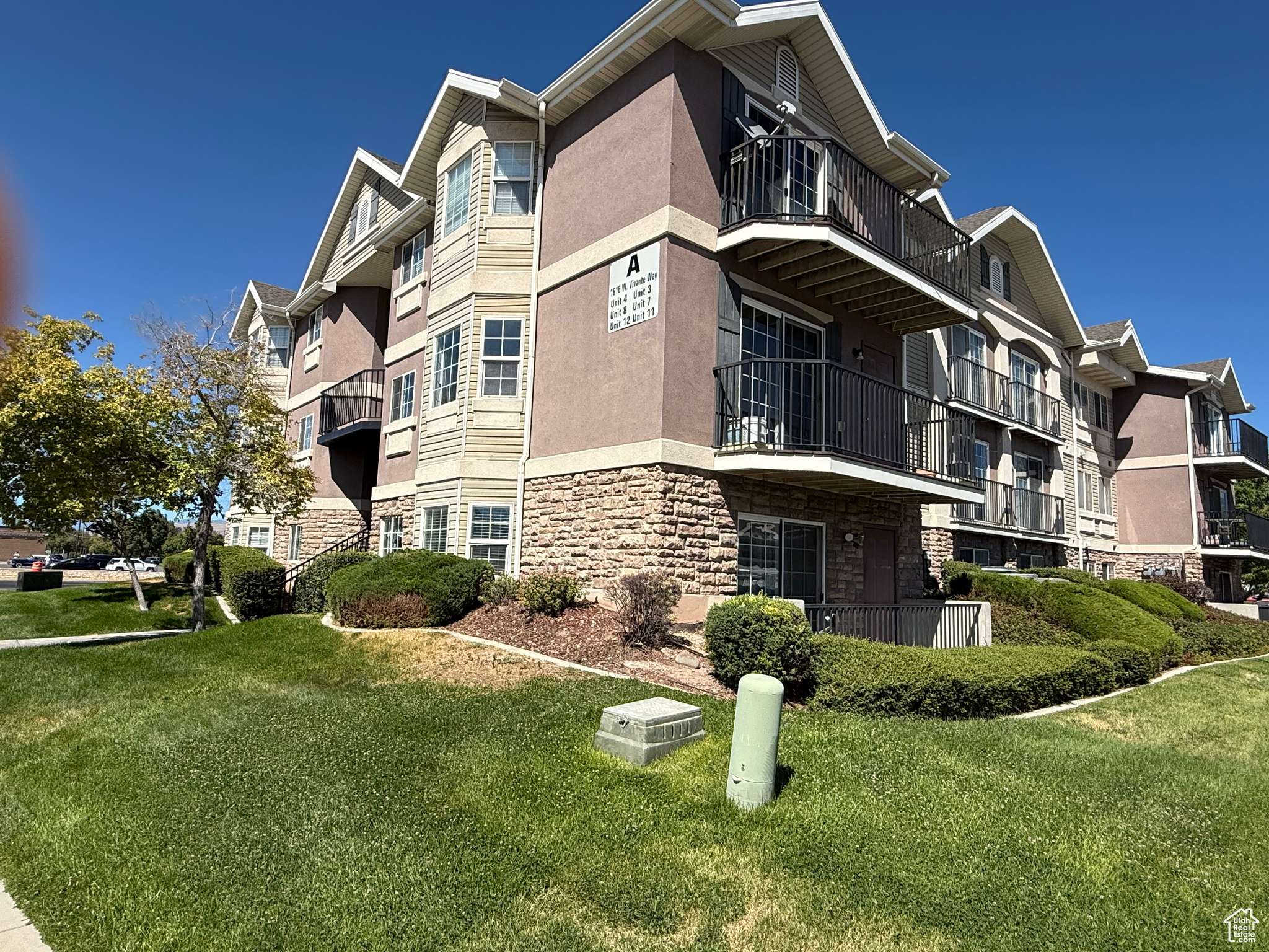 1616 W VIVANTE WAY #A2, West Valley City, UT 84119
