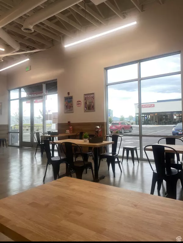 Vineyard, UT 84059,661 E 450 N #102