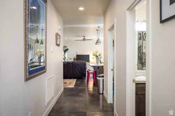 Moab, UT 84532,1018 S VALLEY VIEW CT