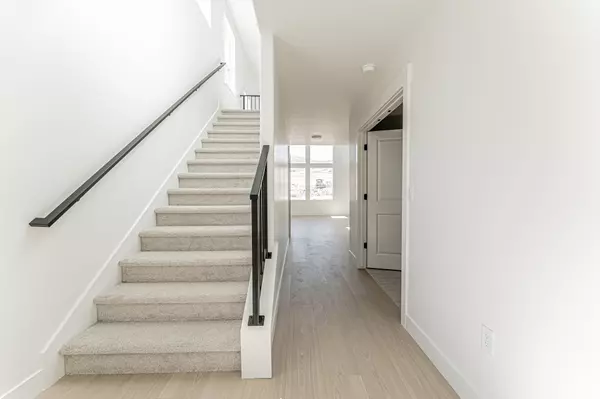 Saratoga Springs, UT 84045,2849 N PURPLETOP LN #2174
