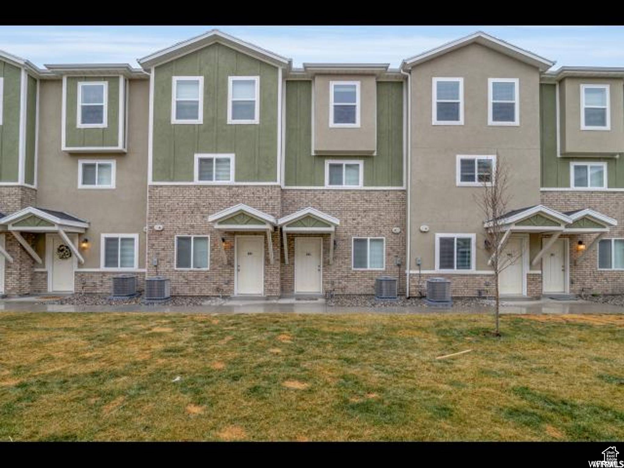 Vineyard, UT 84059,96 E 670 N