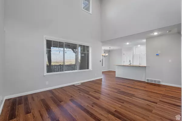 Provo, UT 84606,1376 S ALPINE WAY