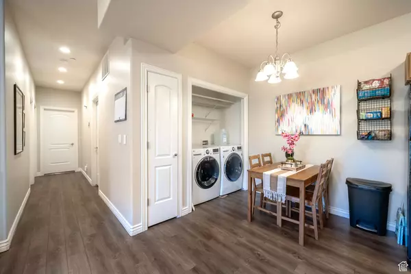 Pleasant Grove, UT 84062,952 W 270 S #102