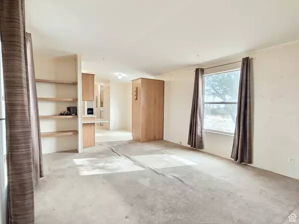 Vernal, UT 84078,4457 S VERNAL AVE S