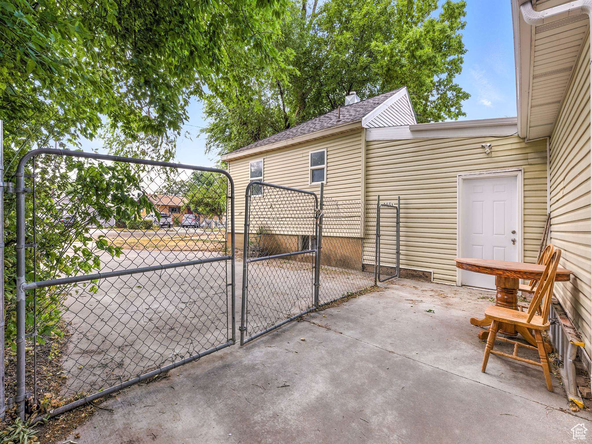 Ogden, UT 84404,1424 JEFFERSON AVE