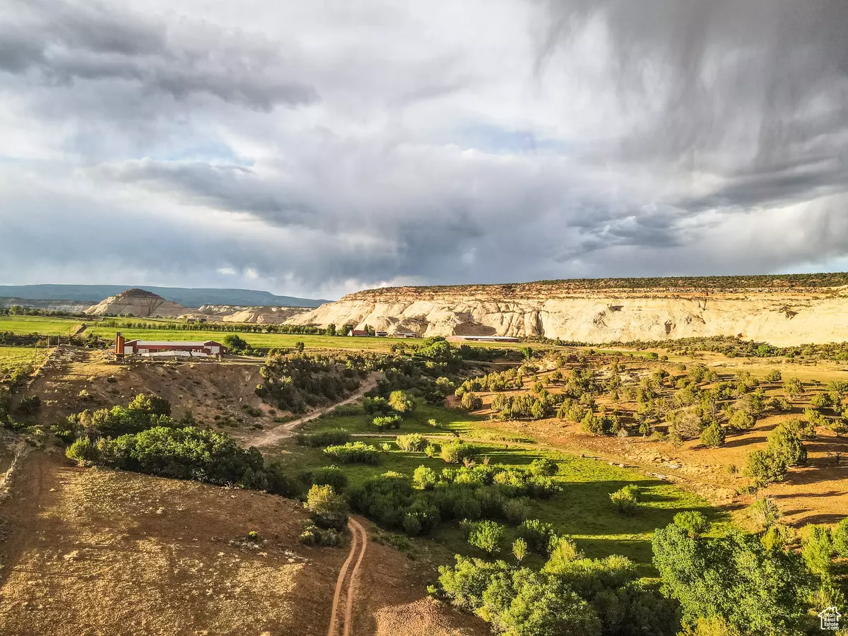 Boulder, UT 84716,2606 S LOWER BOULDER RD