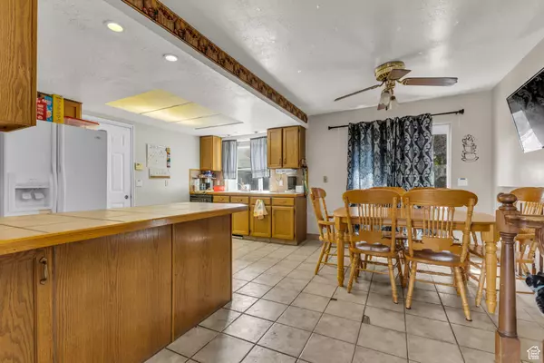 West Jordan, UT 84084,6834 S 3270 W