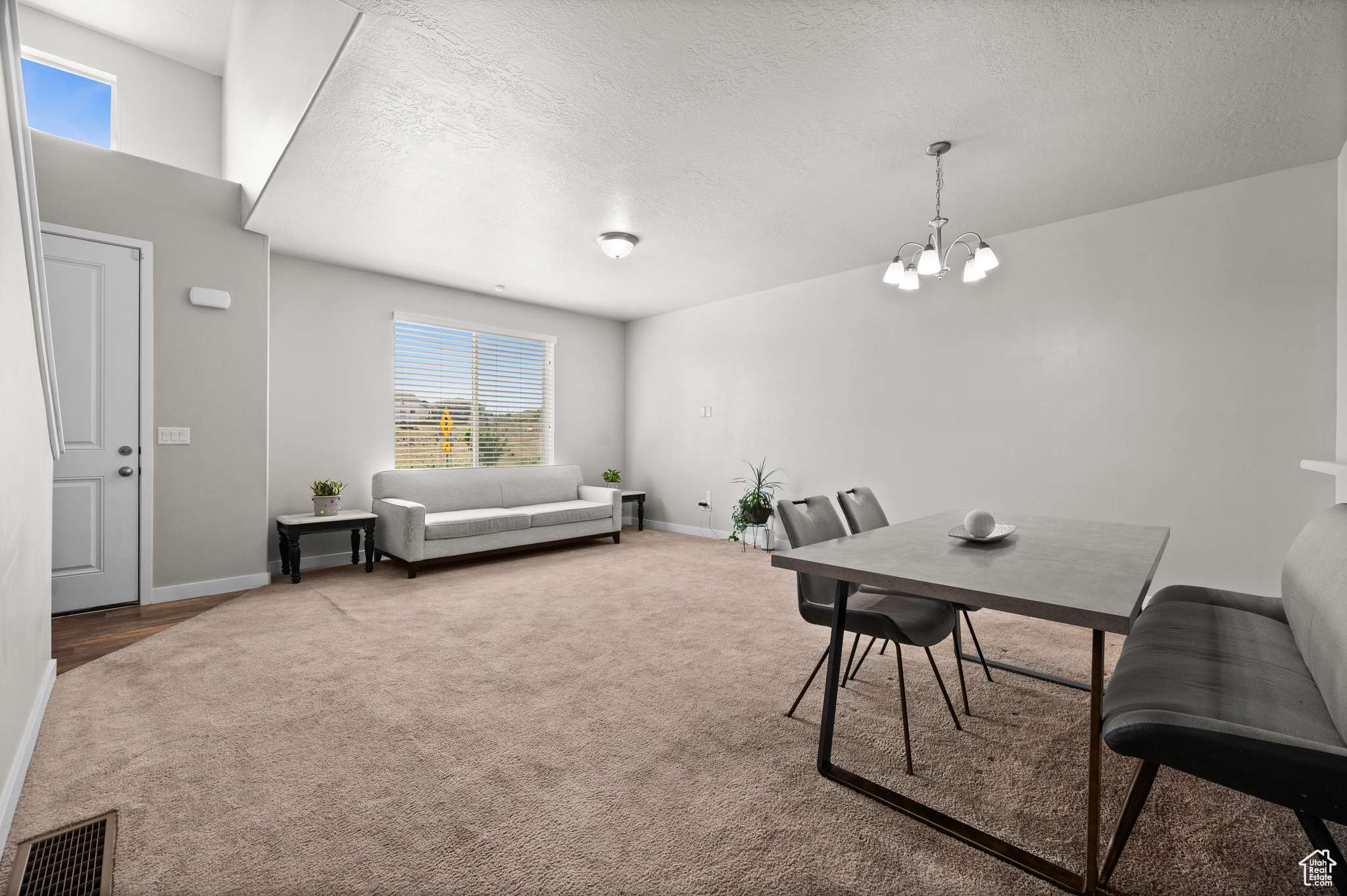 West Jordan, UT 84081,6616 W 7735 S