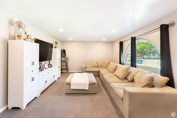 Vernal, UT 84078,72 N 1200 W