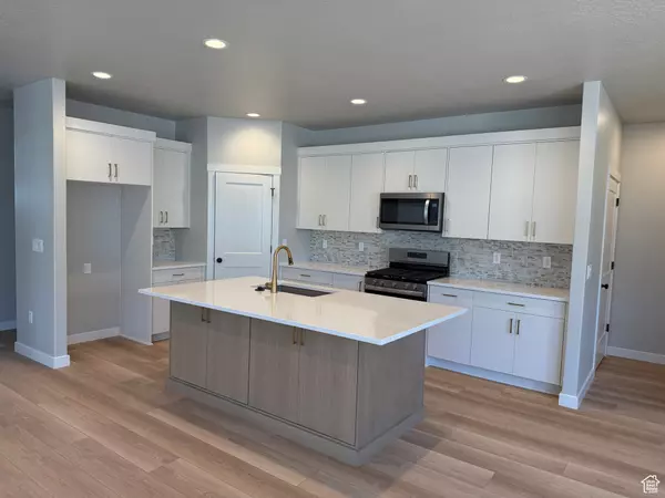 20 N 3830 W #445, West Point, UT 84015