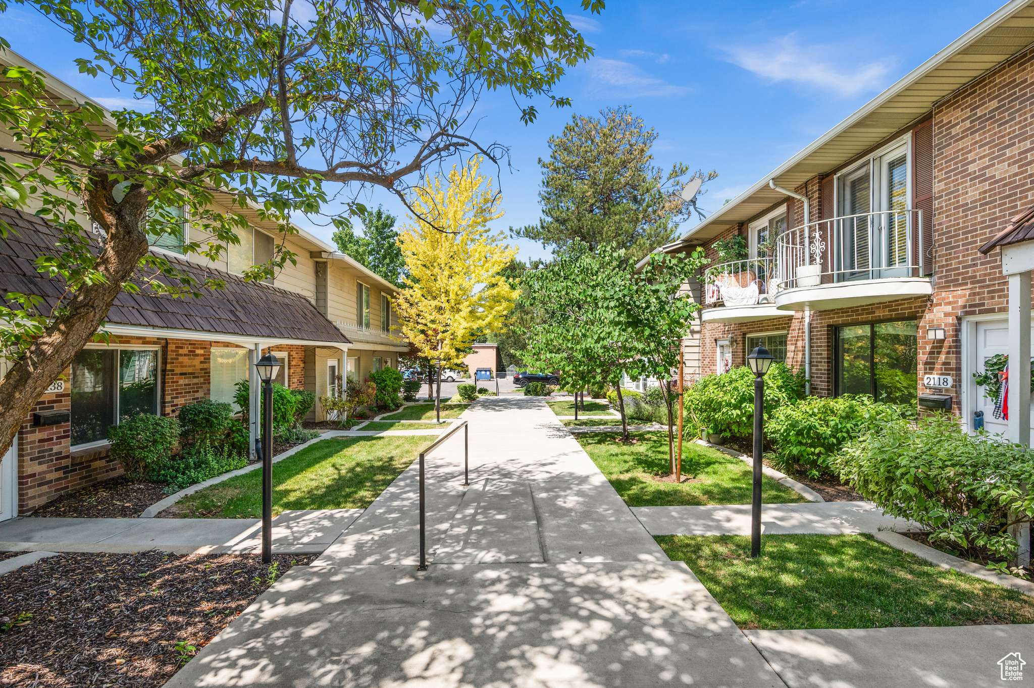 Salt Lake City, UT 84109,2118 E 3300 S #P56A
