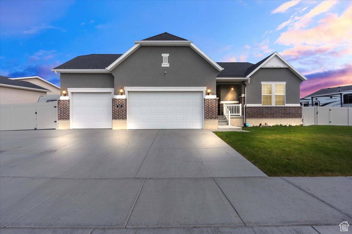 969 W MONTAUK LN, Stansbury Park, UT 84074