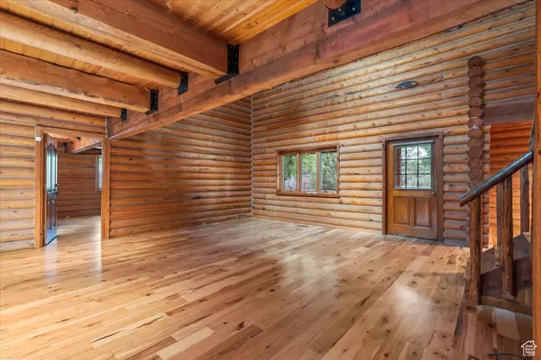 Sandy, UT 84092,1576 E 11400 S