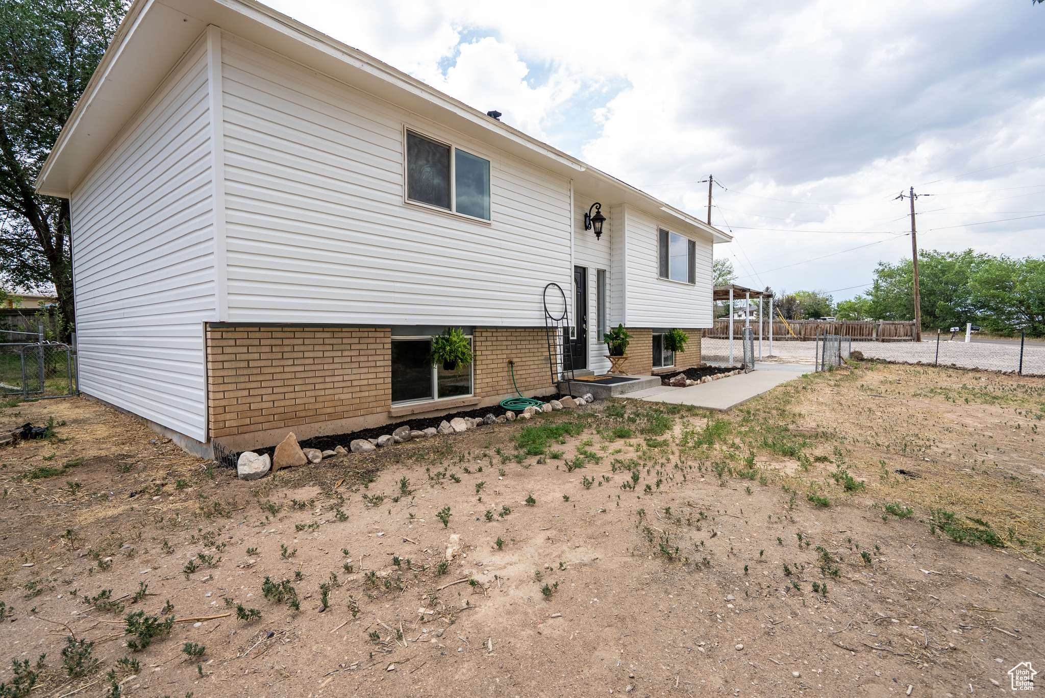 Vernal, UT 84078,3104 E 5000 S