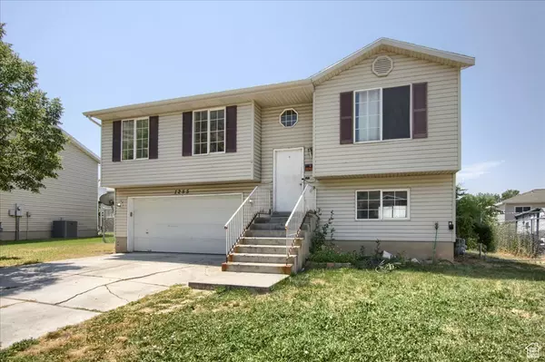 Ogden, UT 84404,1255 N WILLARD PEAK DR