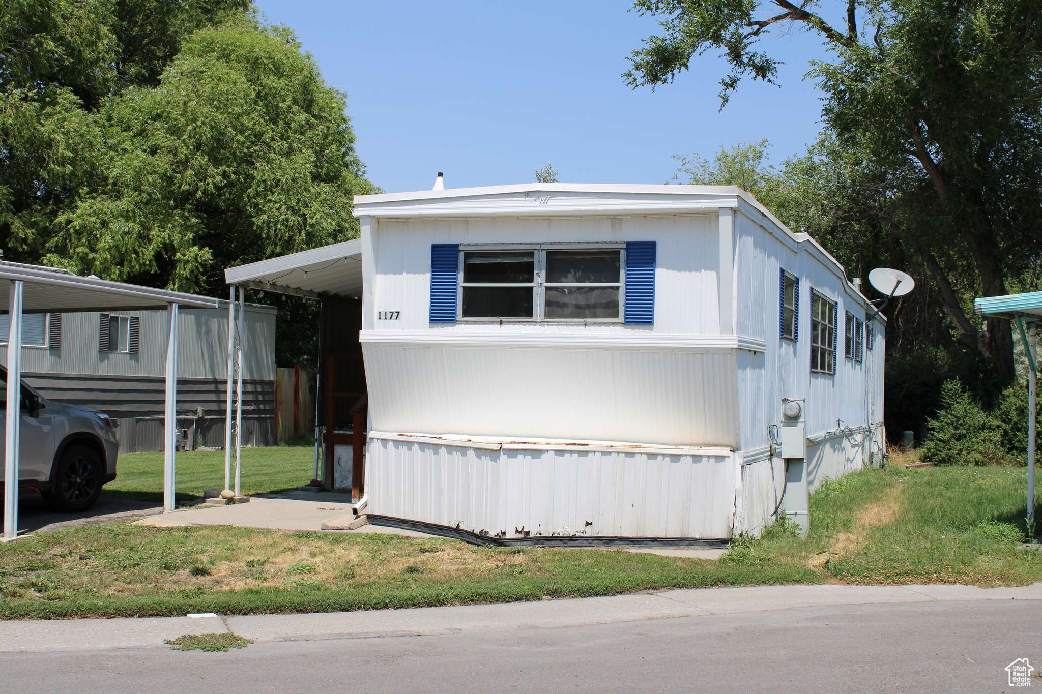 1177 E LA CONTESSA DR S, Holladay, UT 84117