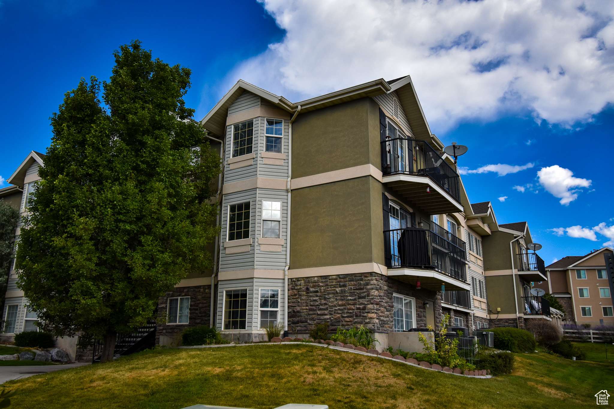 2127 N MORNING STAR DR, Saratoga Springs, UT 84045