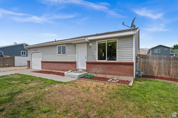 Magna, UT 84044,3776 S 8235 W